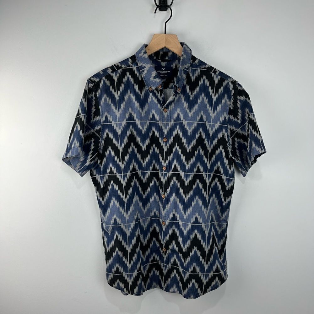 AEO Classic Fit Blue Pattern S/S Cotton Button Down M
